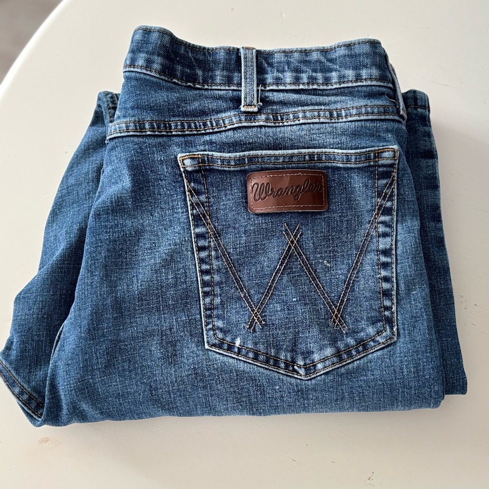 Wrangler Men's Relaxed Jeans - Blue